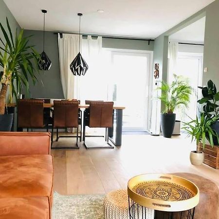 Compleet Huis In Nijmegen Lägenhet Exteriör bild